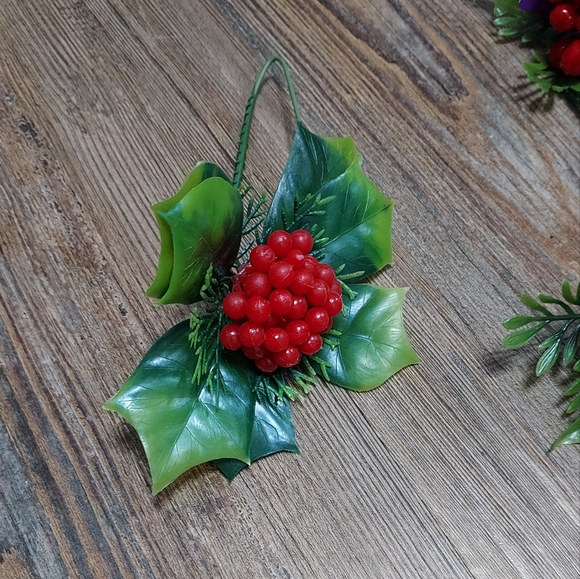 Vintage lot of artificial MCM Christmas greenery picks wreaths - Picture 6 of 8